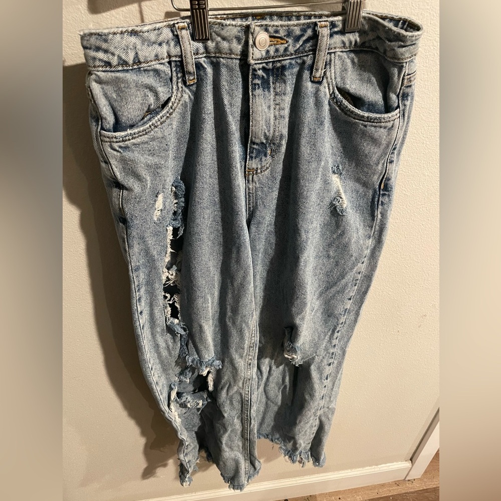 Avec les filles distressed straight leg jeans sizeโ 28